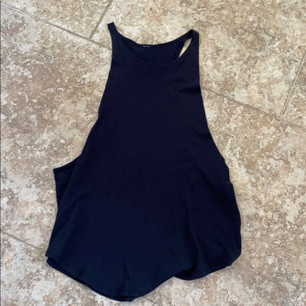 Black lululemon muscle tank